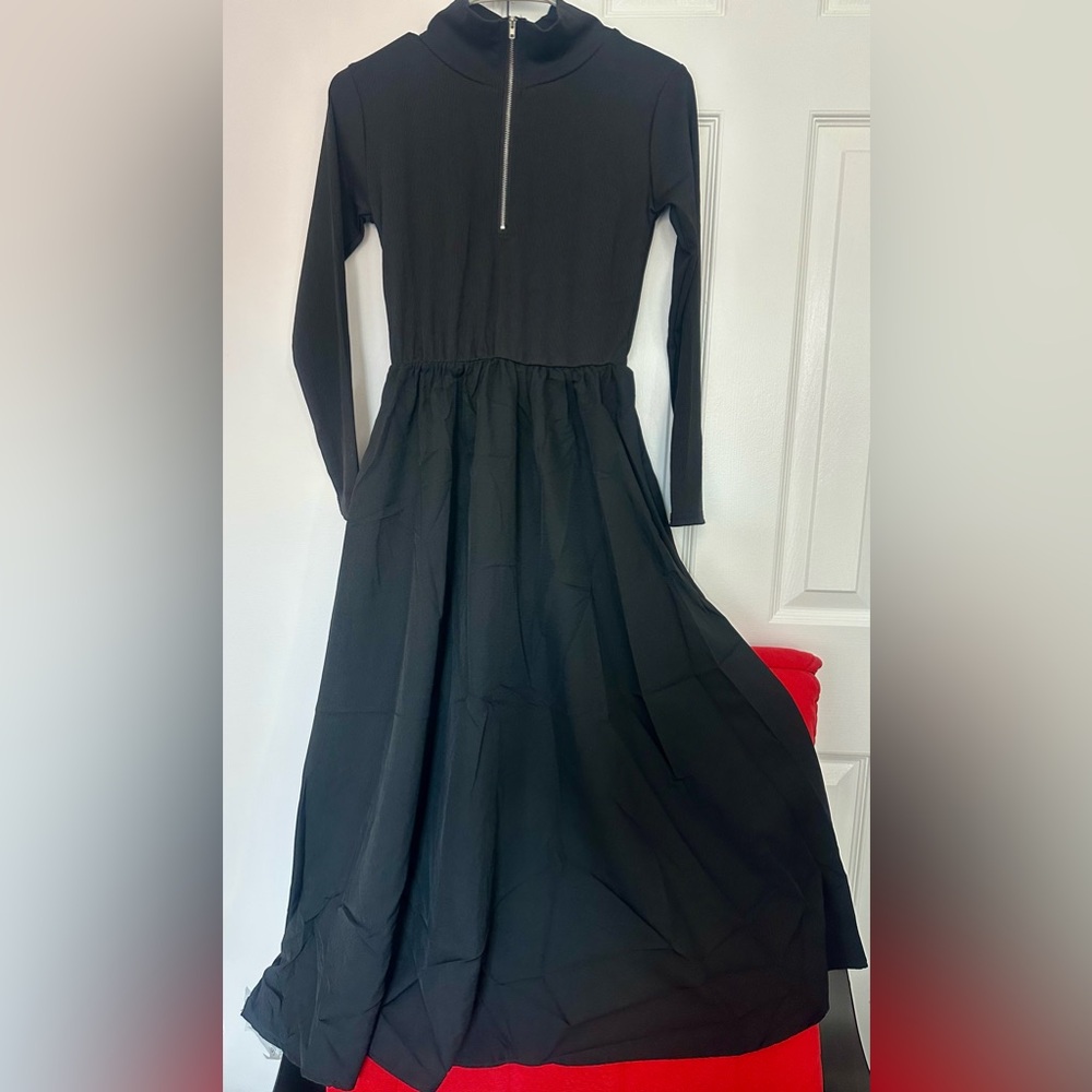 ⚡️Summer Sale⚡️ Black Mock Neck Zip Dress – Mixed Media, NWT, Size M